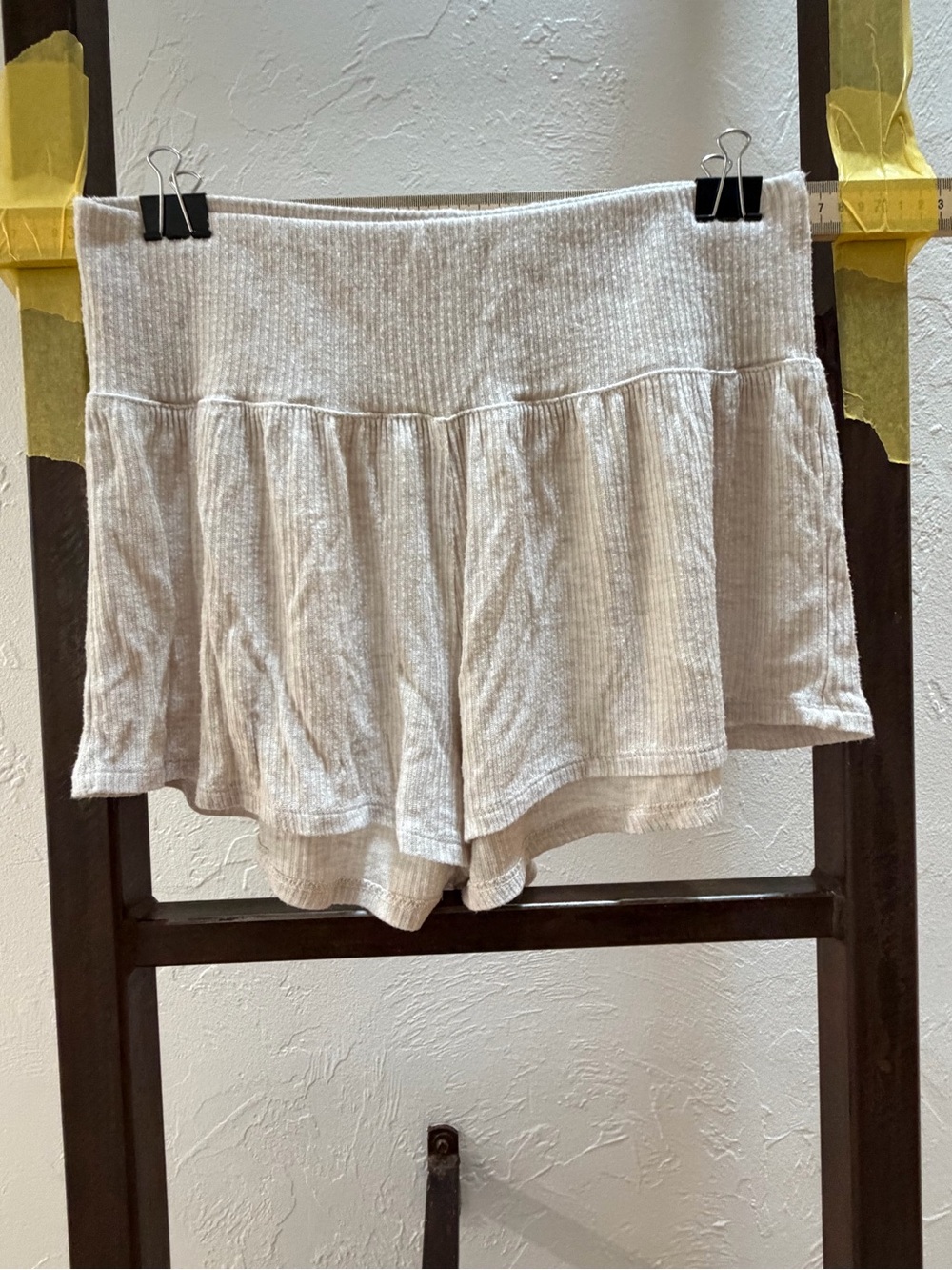 Auden Ribbed Ruffle Lounge Shorts - Cream - Picture 1 of 1